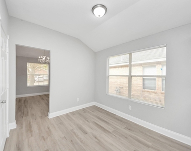 19618 Beachy Court - Photo Thumbnail 5