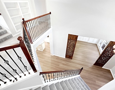 13707 Elm Shores Drive - Photo Thumbnail 10