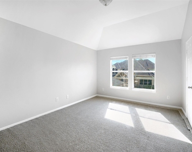 13707 Elm Shores Drive - Photo Thumbnail 17