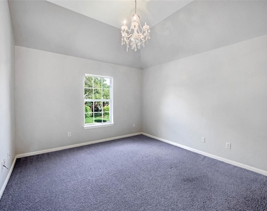13707 Elm Shores Drive - Photo Thumbnail 16