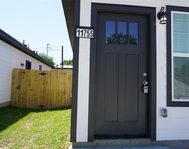11755 White Cedar - Photo Thumbnail 1