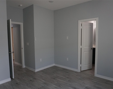 11755 White Cedar - Photo Thumbnail 14