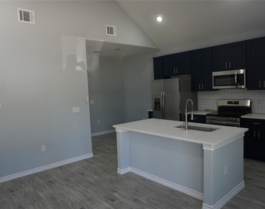 11755 White Cedar - Photo Thumbnail 2