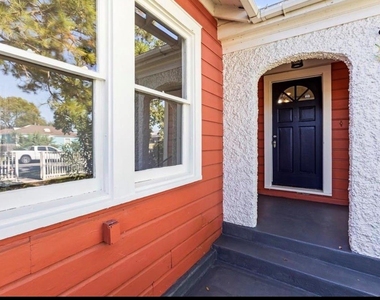 5023 Avenue N 1/2 - Photo Thumbnail 2