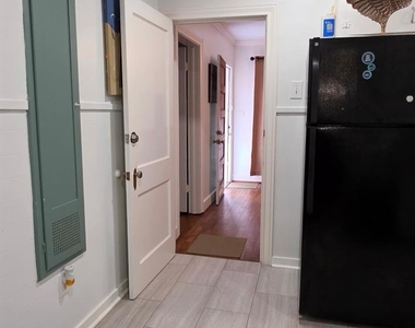 5023 Avenue N 1/2 - Photo Thumbnail 11