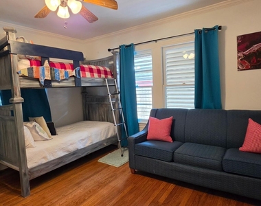 5023 Avenue N 1/2 - Photo Thumbnail 15