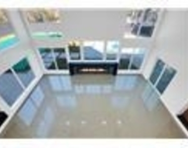 12564 Memorial Drive - Photo Thumbnail 15