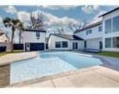 12564 Memorial Drive - Photo Thumbnail 7