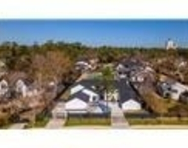 12564 Memorial Drive - Photo Thumbnail 2