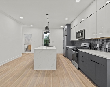 3815 Elysian Street - Photo Thumbnail 7