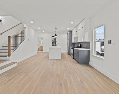 3815 Elysian Street - Photo Thumbnail 6
