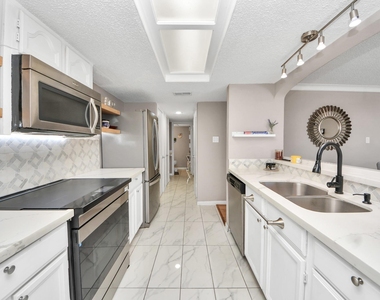 781 Country Place Drive - Photo Thumbnail 6