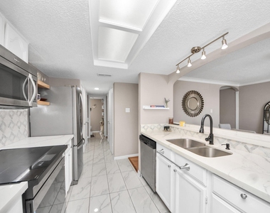 781 Country Place Drive - Photo Thumbnail 7