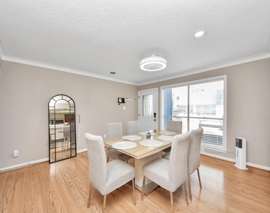 781 Country Place Drive - Photo Thumbnail 3