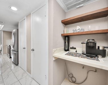 781 Country Place Drive - Photo Thumbnail 10