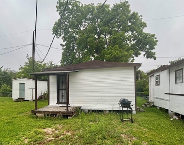 6814 Covington Drive - Photo Thumbnail 1