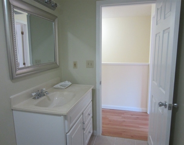 1025 S Mammoth - Photo Thumbnail 17