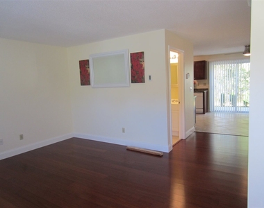 1025 S Mammoth - Photo Thumbnail 6