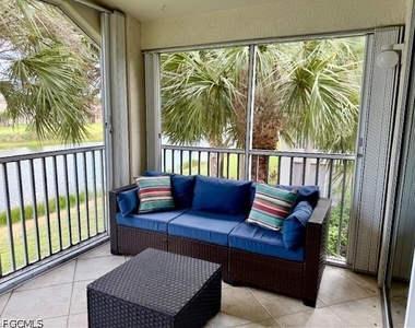 10121 Colonial Country Club Boulevard - Photo Thumbnail 17