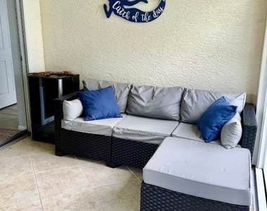 10121 Colonial Country Club Boulevard - Photo Thumbnail 18