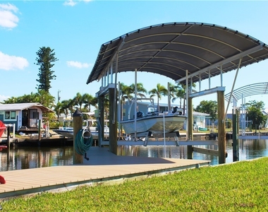 2744 Sanderling Court - Photo Thumbnail 14