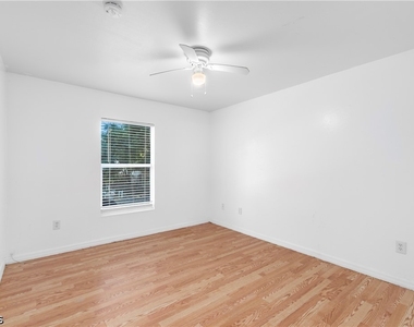 2405/2407 George Avenue S - Photo Thumbnail 6