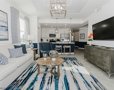 5527 Double Eagle Circle - Photo Thumbnail 7