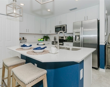 5527 Double Eagle Circle - Photo Thumbnail 14