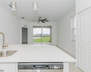 5527 Double Eagle Circle - Photo Thumbnail 8