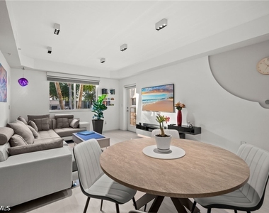 1100 Pine Ridge Road - Photo Thumbnail 5