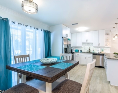 28 Constitution Drive - Photo Thumbnail 11