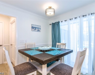28 Constitution Drive - Photo Thumbnail 10