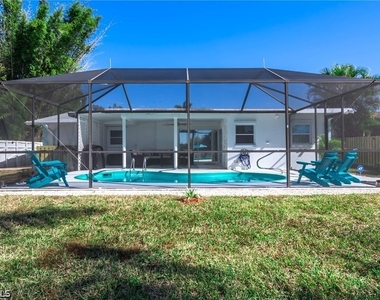 28 Constitution Drive - Photo Thumbnail 8