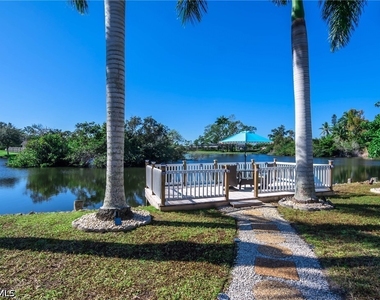 28 Constitution Drive - Photo Thumbnail 5