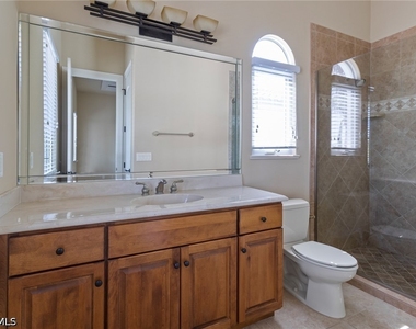 27806 Forester Drive W - Photo Thumbnail 14
