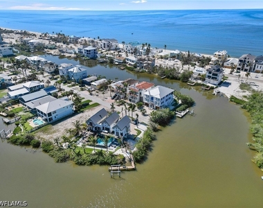 27806 Forester Drive W - Photo Thumbnail 2