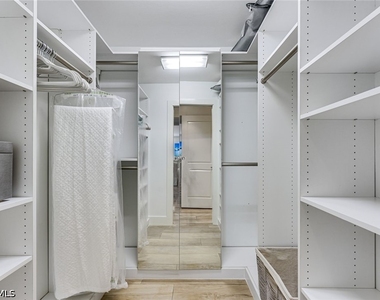 225 5th Avenue S - Photo Thumbnail 15