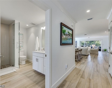 225 5th Avenue S - Photo Thumbnail 21