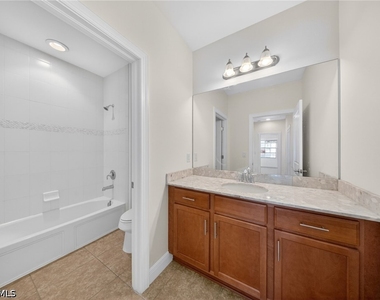 1435 Santiago Circle Sw - Photo Thumbnail 17