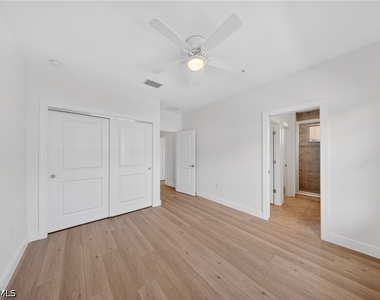 1435 Santiago Circle Sw - Photo Thumbnail 9