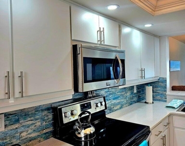 1095 N Highway A1a - Photo Thumbnail 6