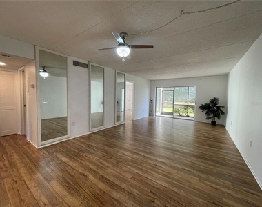 103 Palmetto Court - Photo Thumbnail 10