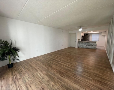 103 Palmetto Court - Photo Thumbnail 11