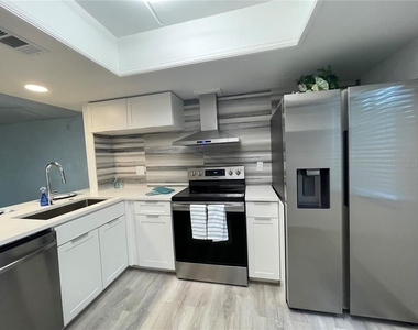 103 Palmetto Court - Photo Thumbnail 2