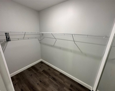 1361 Sacramento Street - Photo Thumbnail 12