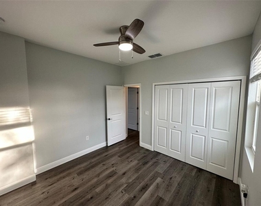 1361 Sacramento Street - Photo Thumbnail 23