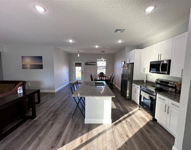 1361 Sacramento Street - Photo Thumbnail 5