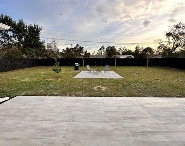 1361 Sacramento Street - Photo Thumbnail 27