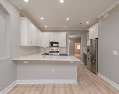 10109 Hayfield Way - Photo Thumbnail 6