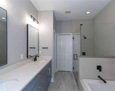 10109 Hayfield Way - Photo Thumbnail 10